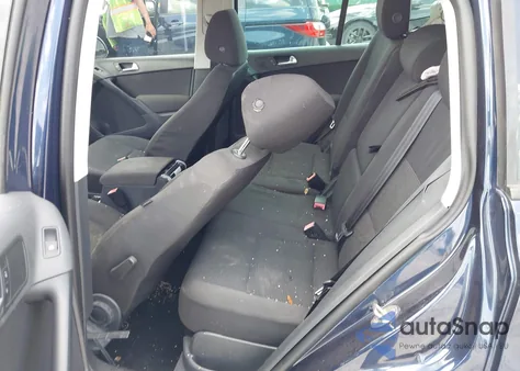 2013 Volkswagen Tiguan S z USA, uszkodzony, nr VIN WVGAV3AX5DW620778